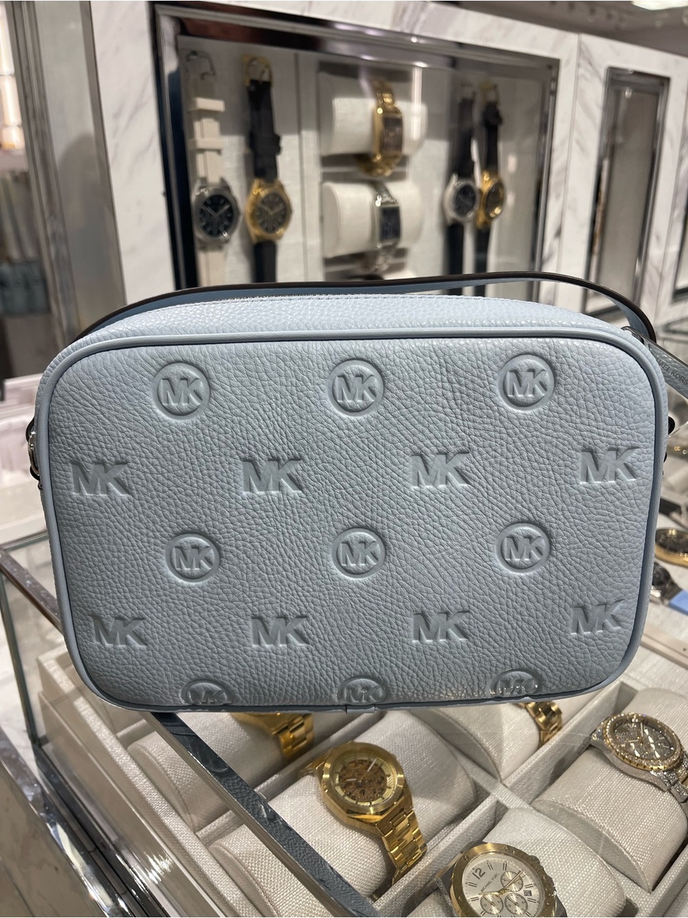 Michael Kors Jet Set Travel Lg Logo Debossed EW Camera Crossbody
Pale Ocean
NWT - Picture 13 of 16